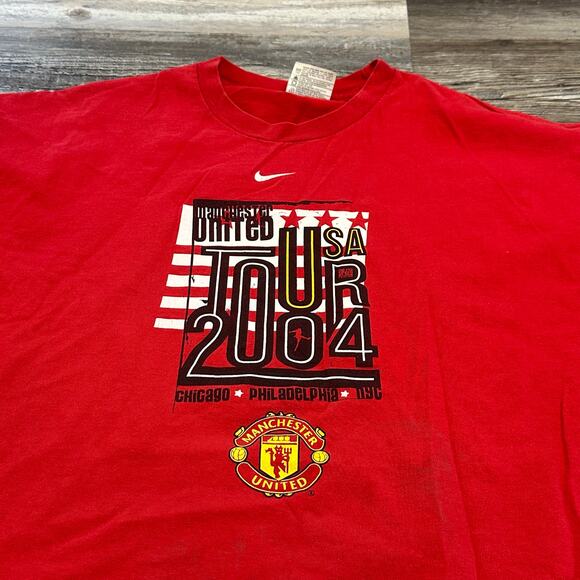 Vintage Y2K Nike 2004 Manchester United USA Tour Red Mens L Sporty Soccer Tshirt - Picture 1 of 12